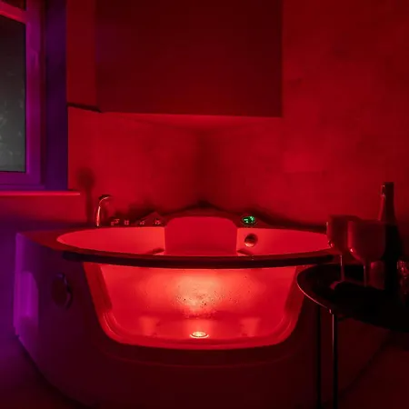 Апартаменти Secret Bdsm & *