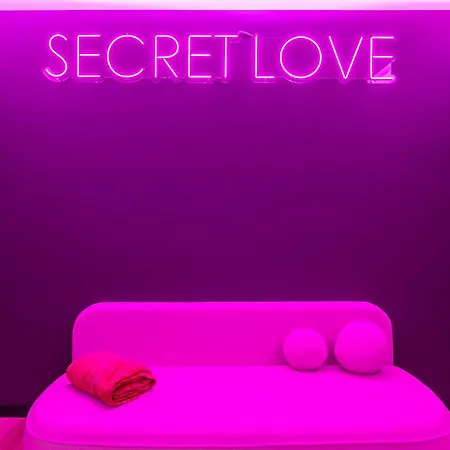 Secret Bdsm & 포즈난