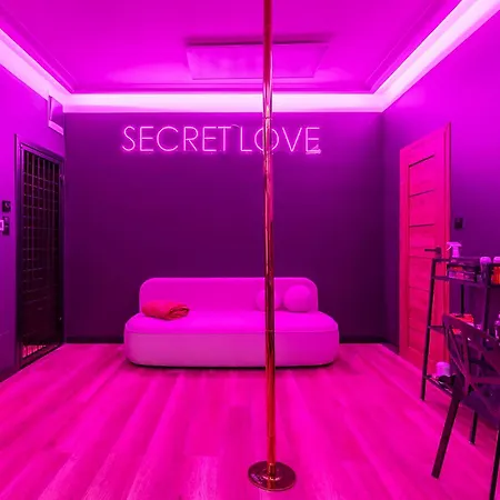 Secret Bdsm & * 포즈난