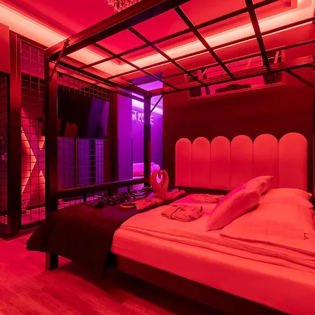 Apartment Secret Bdsm & *